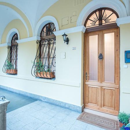 Rustic Elegance Apartment Будапеща Екстериор снимка