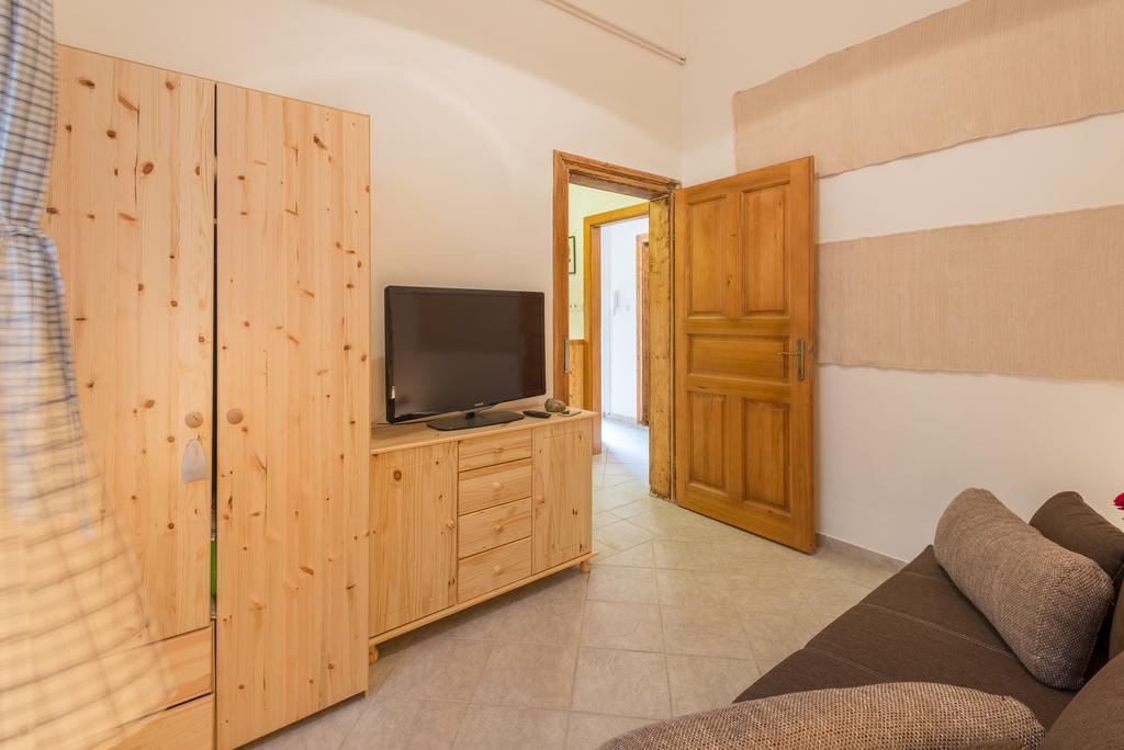 Rustic Elegance Apartment Будапеща Екстериор снимка
